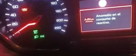 Aviso de AdBlue en el cuadro utilizado para registrar el mensaje exacto
